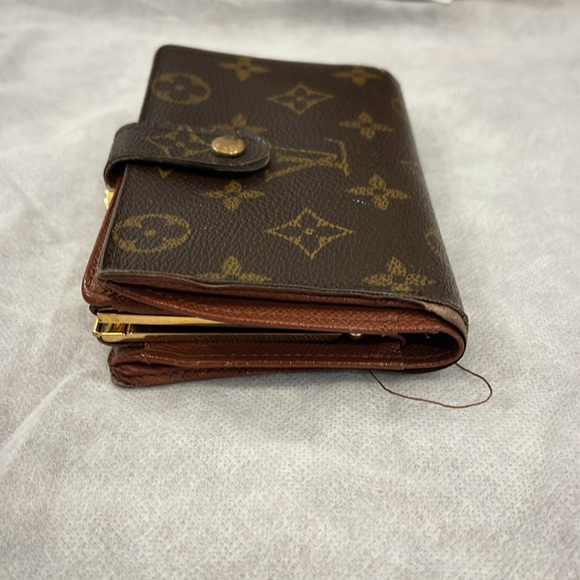 Louis Vuitton Monogram Canvas Portfolio Kiss-Lock Snap Coin Cash Card Wallet - Picture 9 of 9